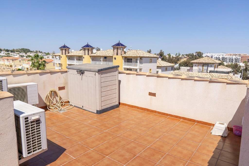 Casa Lilly-Rose, A Beautiful 3 Bedroom Detached Villa A Short Walk To The Villamartin Plaza & Golf Course Exterior foto